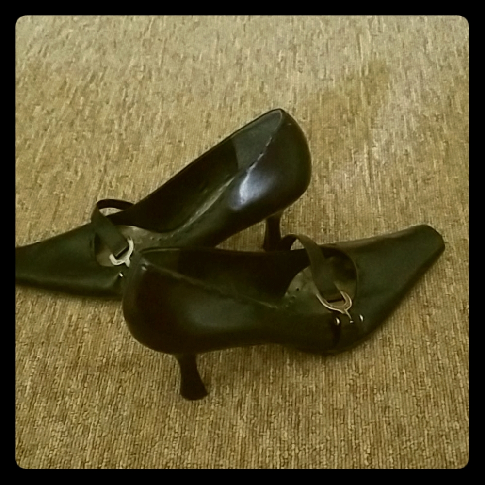 BCBG Black skinny heels